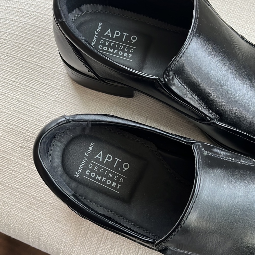 APT. 9 mens dress shoes. Size 7.5. - Picture 6 of 7